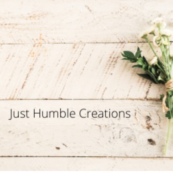 Meet your Posher, Lois - Picture 1 of 1